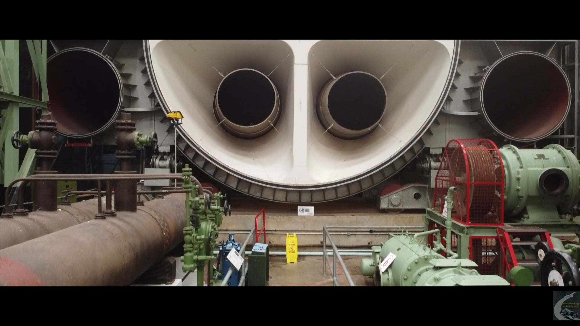 Inside the Strat building on Vimeo