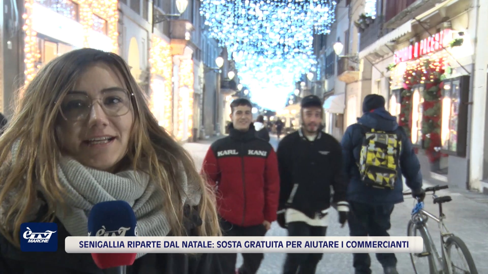 Senigallia riparte dal Natale: sosta gratuita per aiutare i commercianti - VIDEO