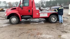 2002 INTERNATIONAL 4300 SBA 4X2 SINGLE AXLE WRECKER VIN