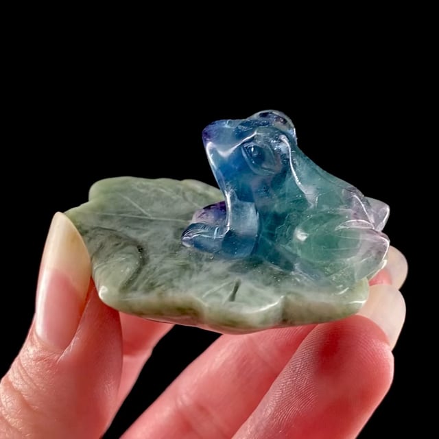 Fluorite Carving, Frog