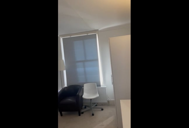 Spacious Double Room in Shared Flat Main Photo