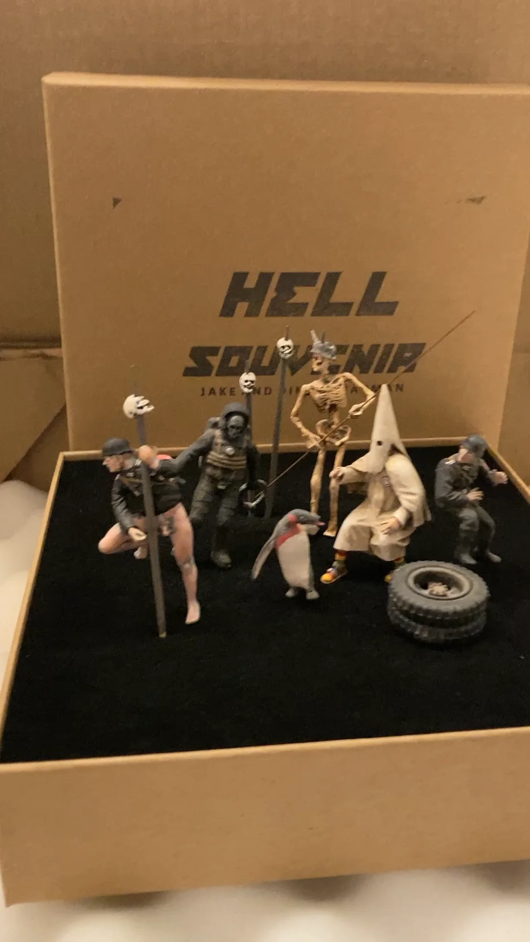 Jake & Dinos Chapman | Hell Souvenir - Box with 10 miniature Jake & Dinos Chapman | Hell Souvenir - Box with 10 miniature