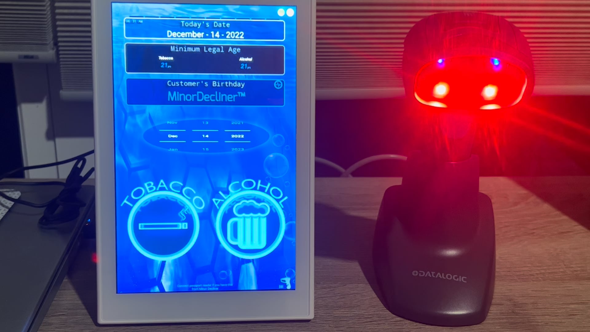 Desktop stand setup and operation on Vimeo
