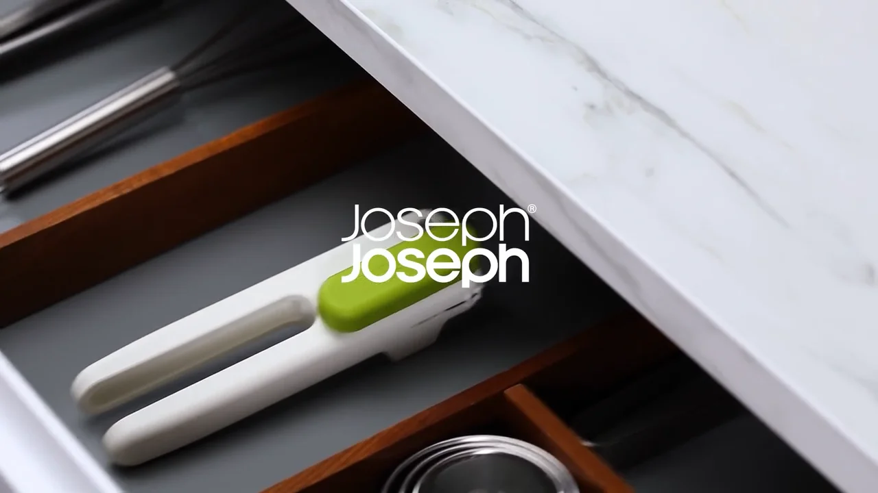 Joseph Joseph Can-Do Can Opener Review on Vimeo