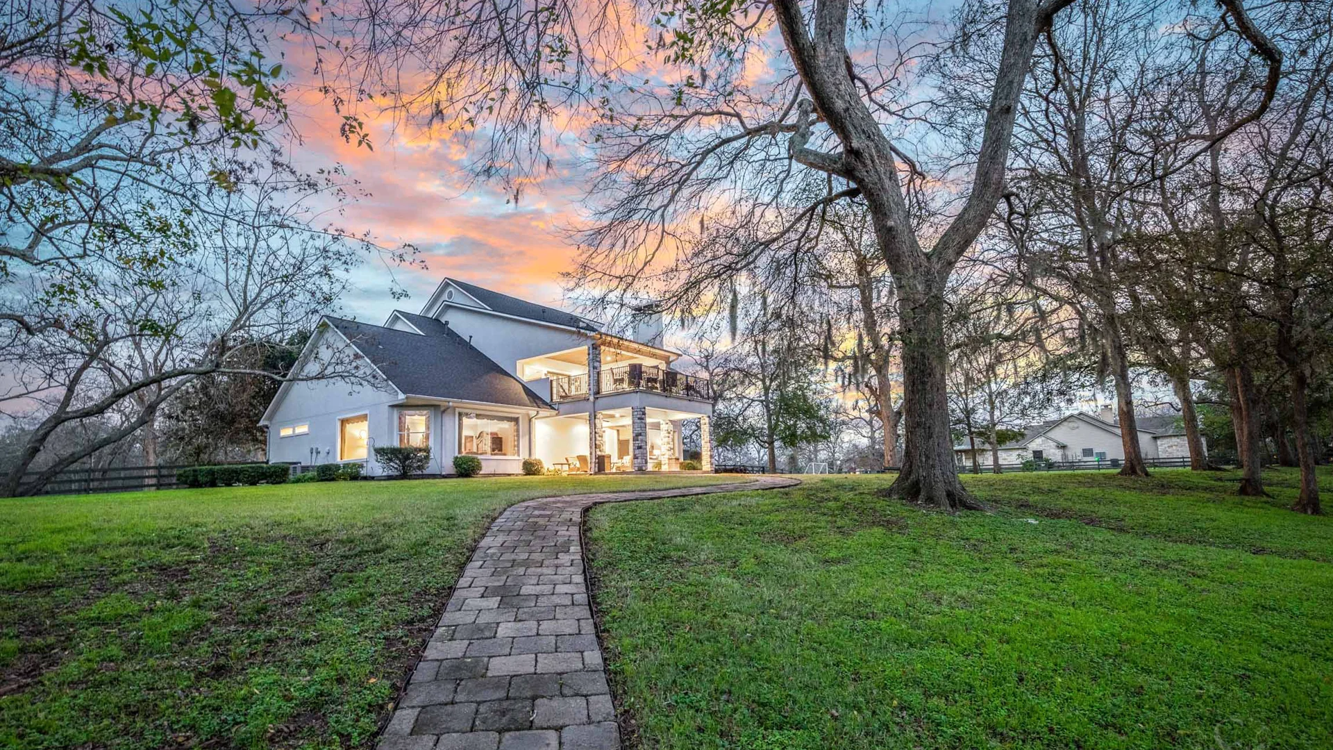 5011 Harris Woods Trace (Unbranded) on Vimeo