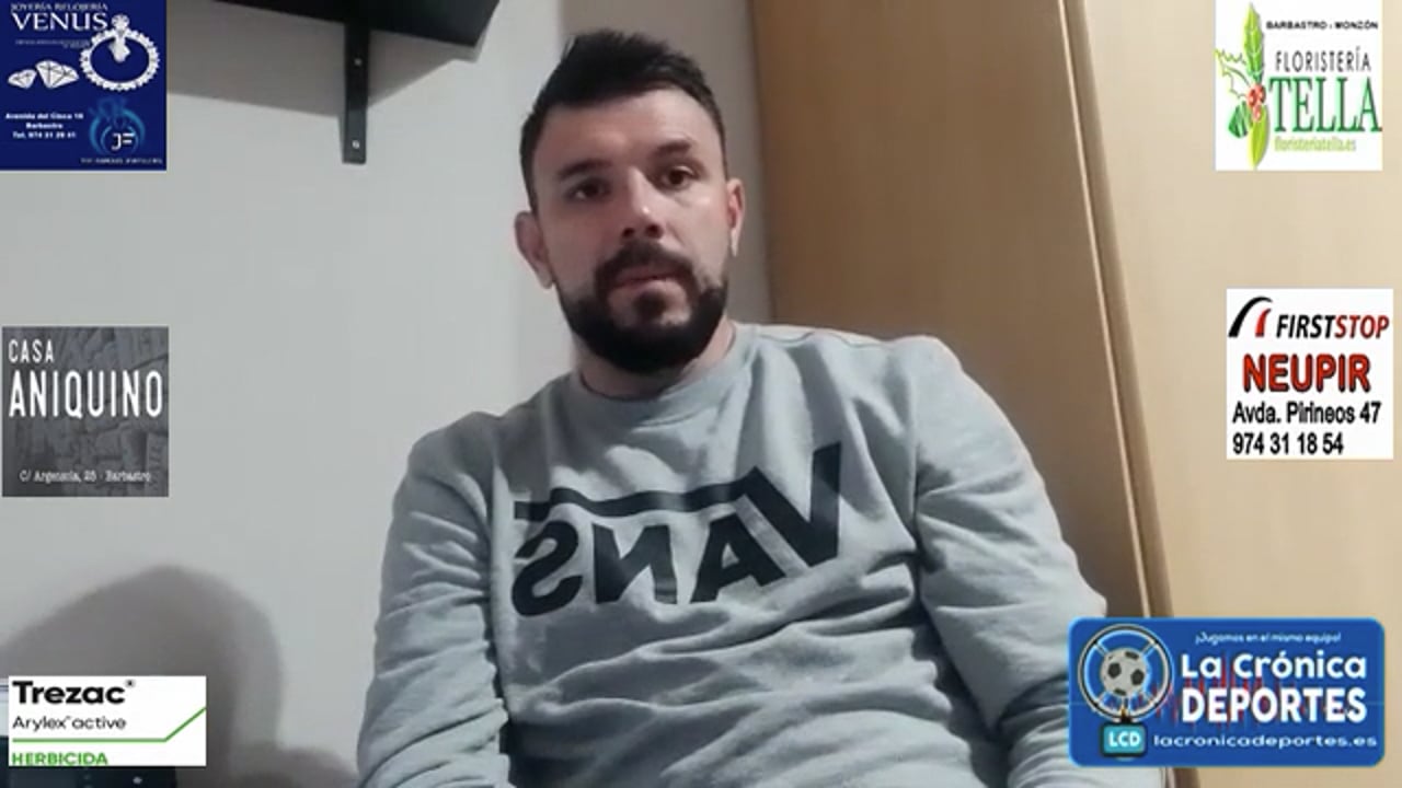 DAVID BERNAL (Entrenador Cariñena) CD Cariñena 4-1 CD La Almunia / Jornada 15 / 3ª División