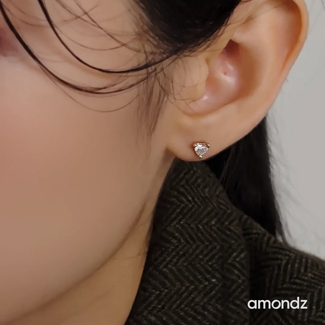 シルバー 4mm ハート ストーン ピアス / Silver 4mm Heart Stone