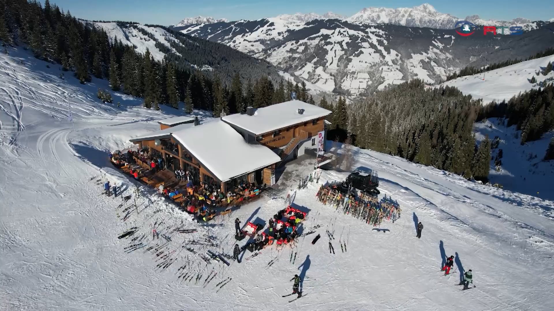 wiedereroeffnung-der-modernisierten-kettingalm-auf-der-schmitten-im-skigebiet-zell-am-see-kaprun