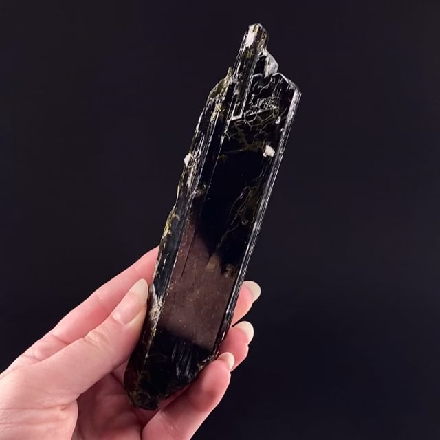 Epidote (large thick crystal)