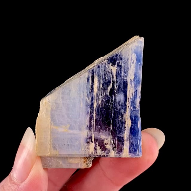 Kyanite (rare Connecticut locality)