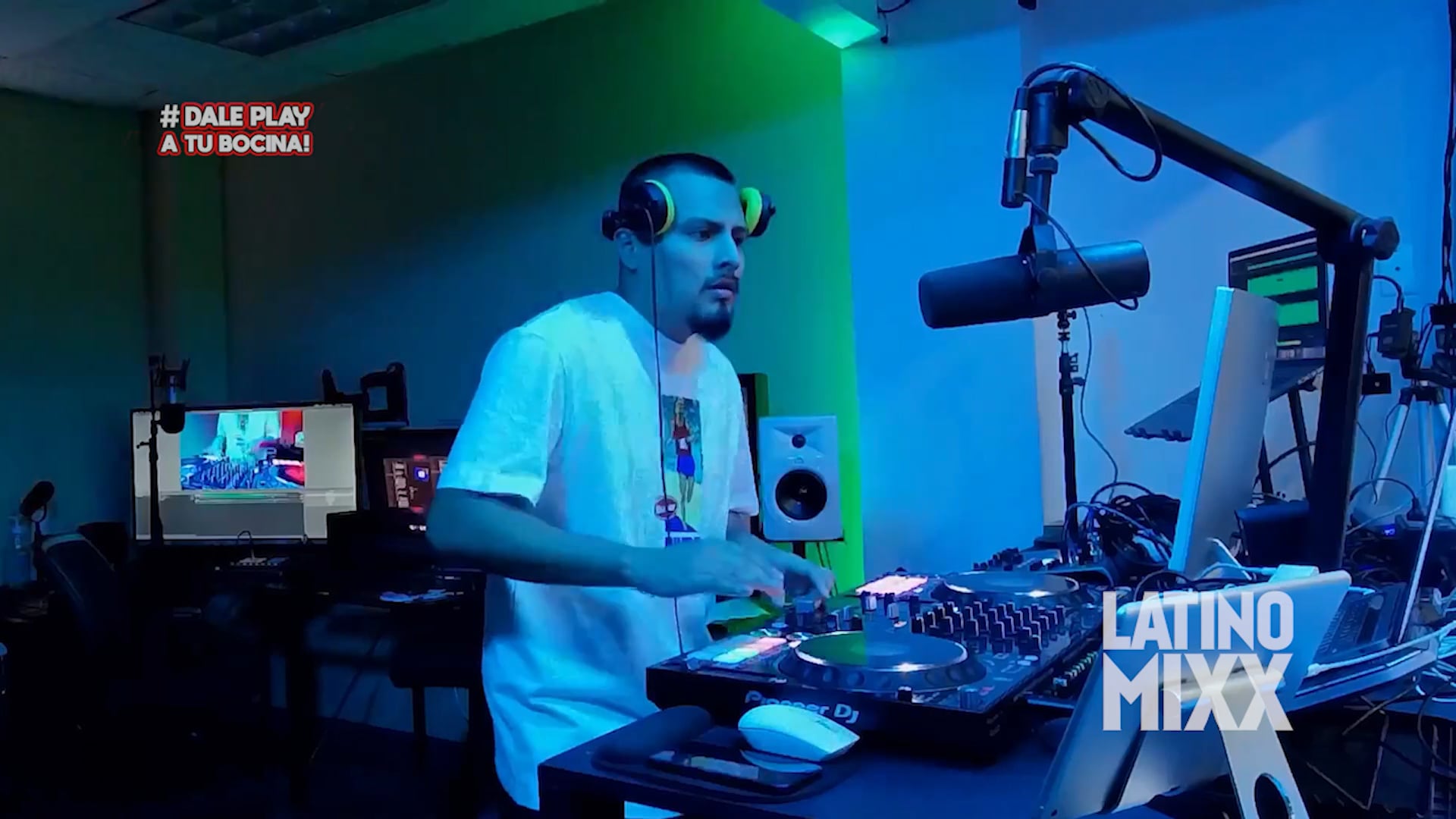 Latino Mixx - X Mas Mixxathon - Dj Hypno.mp4