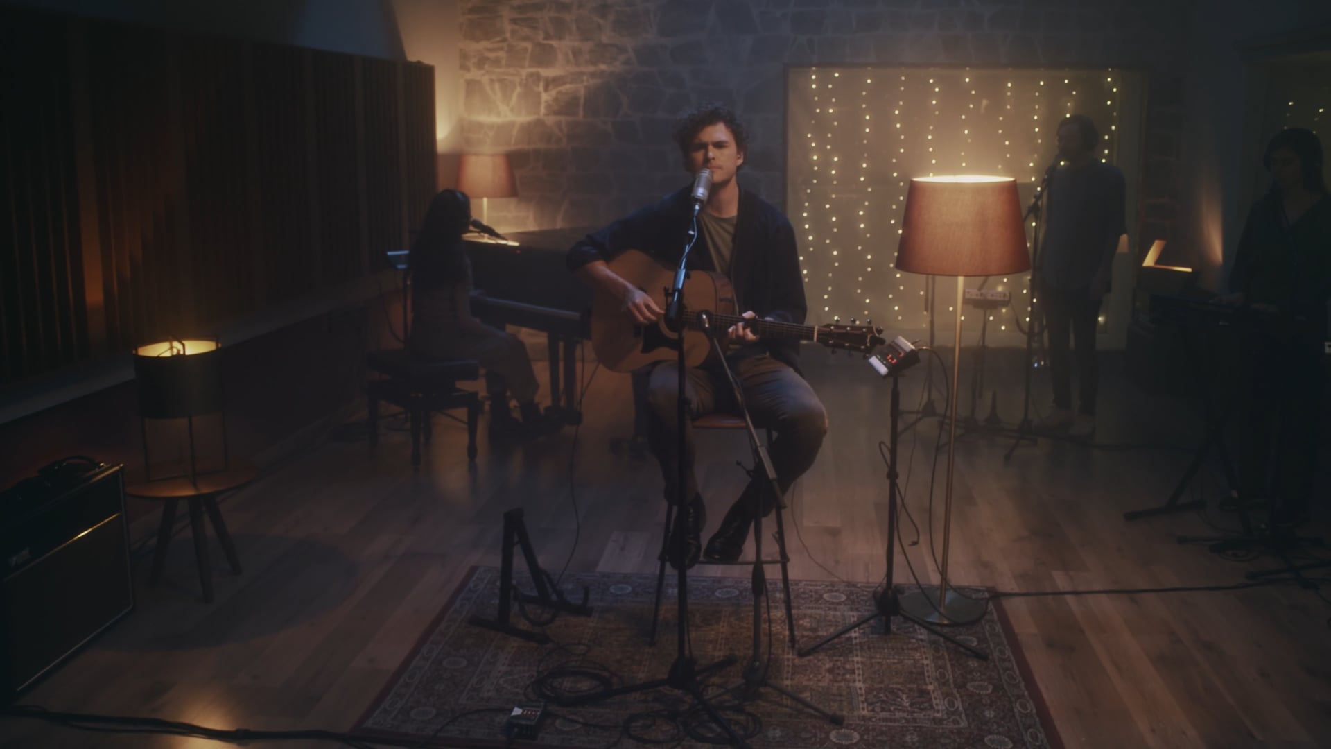 VANCE JOY ¨DONT FADE¨ Live