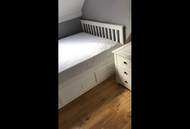 Video 1: large modern kitchen 