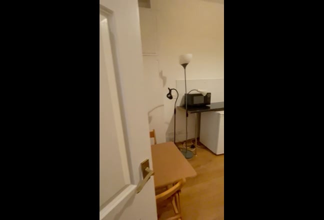 Bright and Airy Self Contained Studio Main Photo