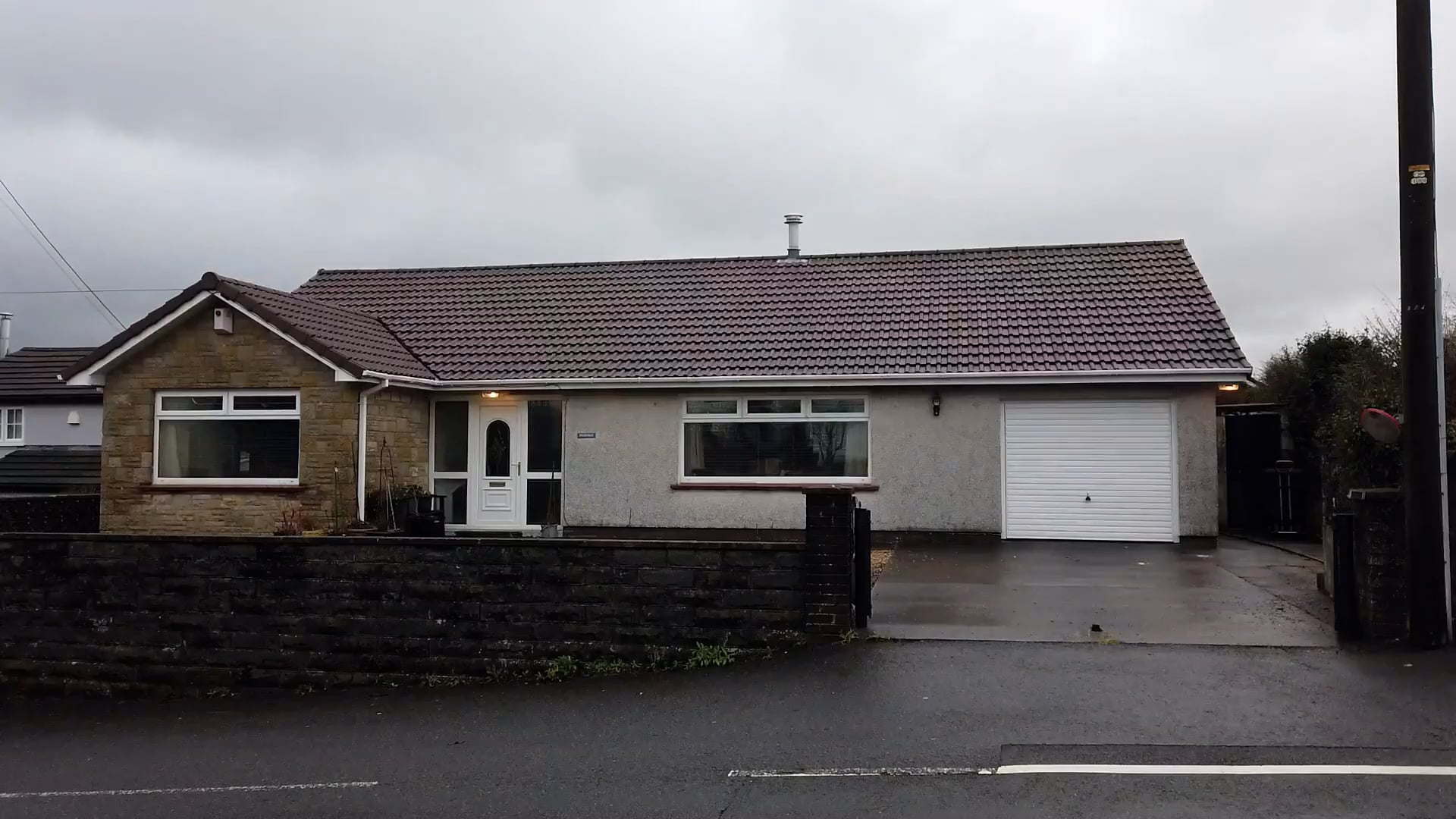Virtual Viewing of Pentwyn Road, Quakers Yard, 2 bedroom Bungalow For