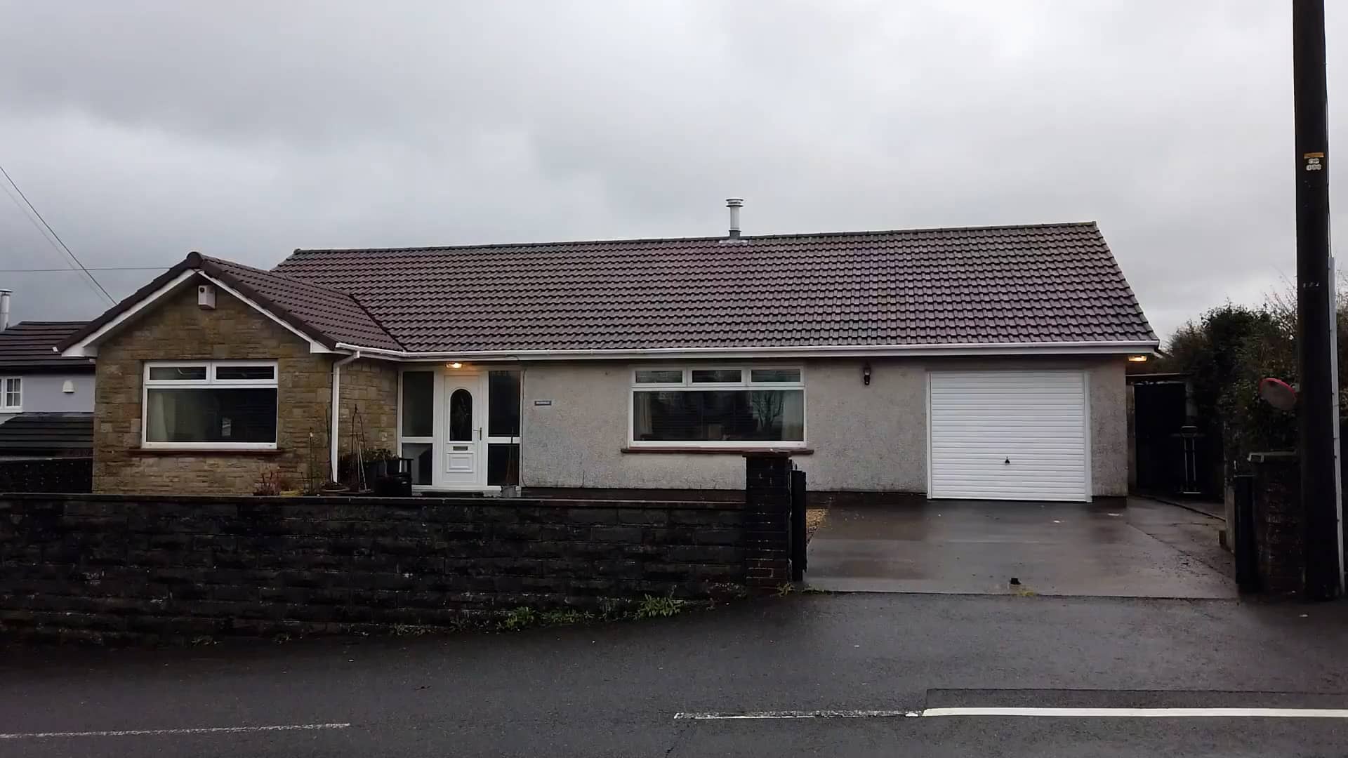 Virtual Viewing of Pentwyn Road, Quakers Yard, 2 bedroom Bungalow For