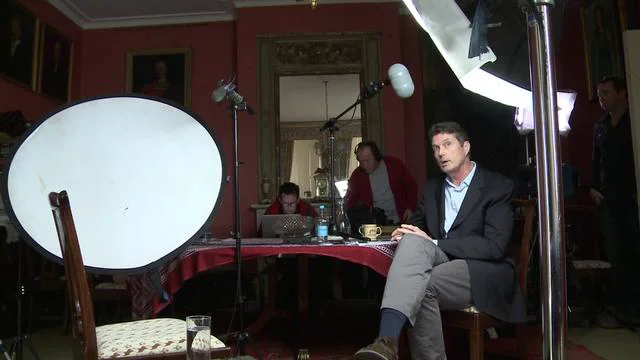 WikiSecrets – Behind the Scenes – Assange scolds PBS Frontline’s Martin  Smith for his coverage of Bradley Manning