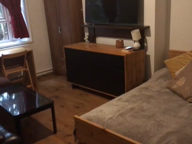 Large Double room in trendy Dalston Main Photo