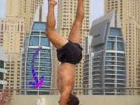 8 propedeutiche per la straddle handstand