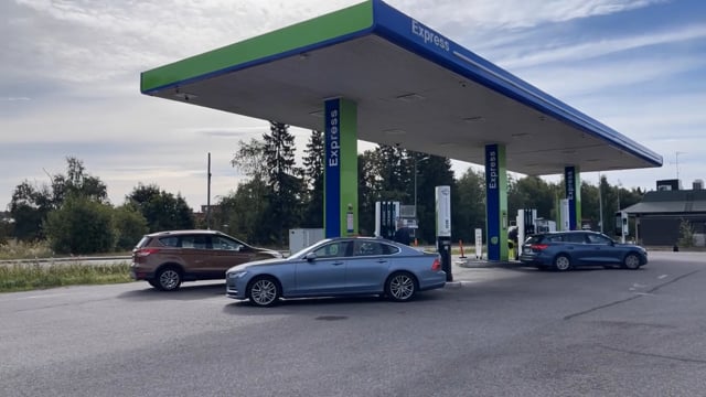 Exclusive report: The Finnish station using a robot to fuel up cars