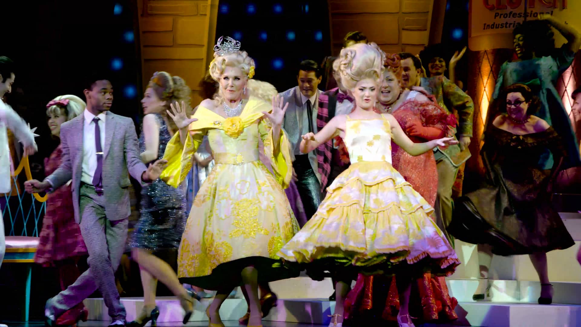 HAIRSPRAY THE MUSICAL YOU CAN'T STOP THE BEAT on Vimeo