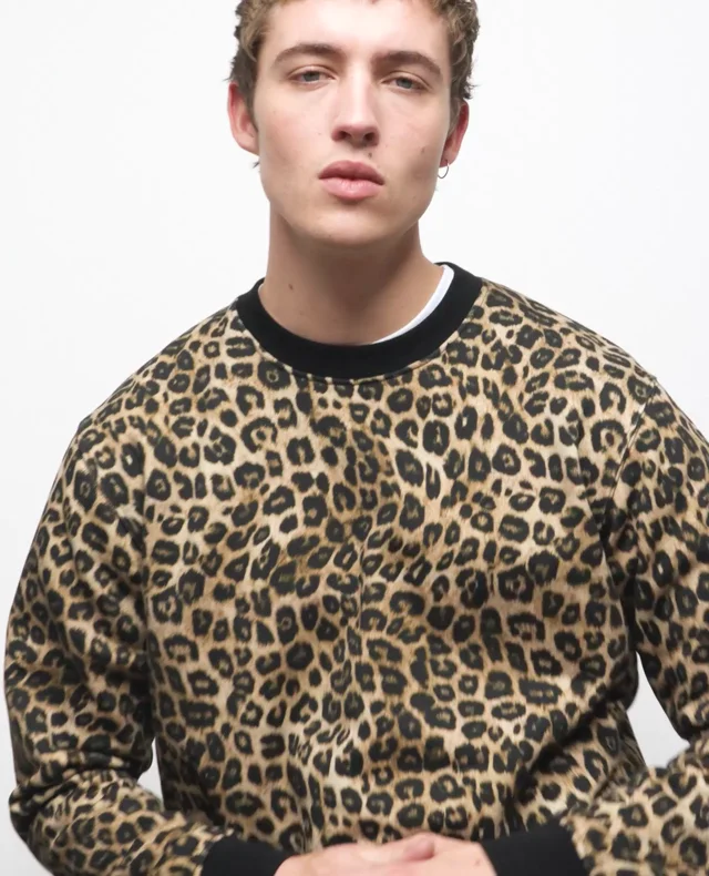 Running Free : Leopard Sweatshirt with Double Side Slits - Cream