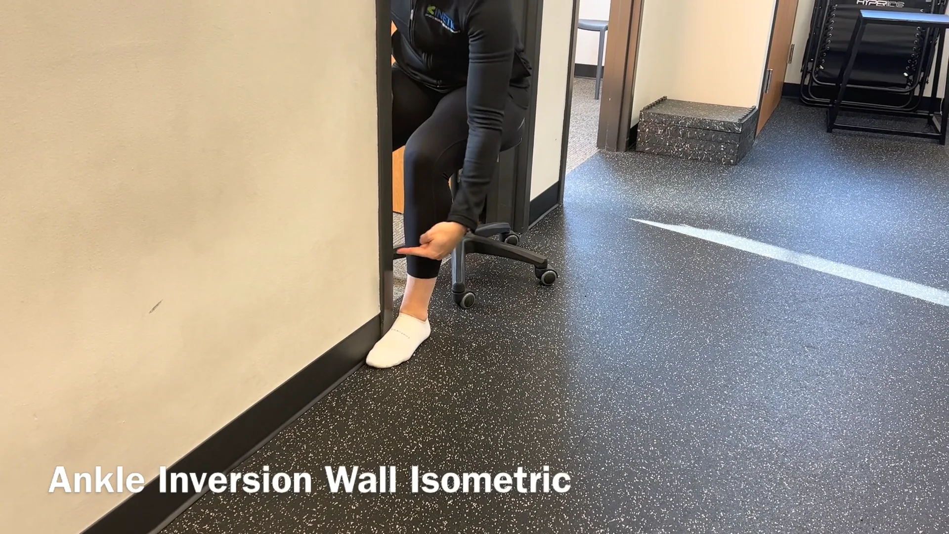 Ankle Inversion Wall Isometric on Vimeo