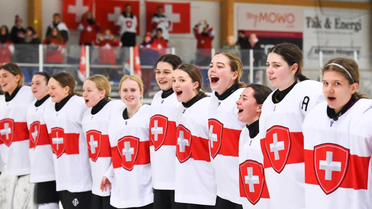 アーカイブ/アイスホッケー女子 U18 日本代表 2022-2023 - 日本 アーカイブ/アイスホッケー女子 U18 日本代表 2022-2023 - 日本