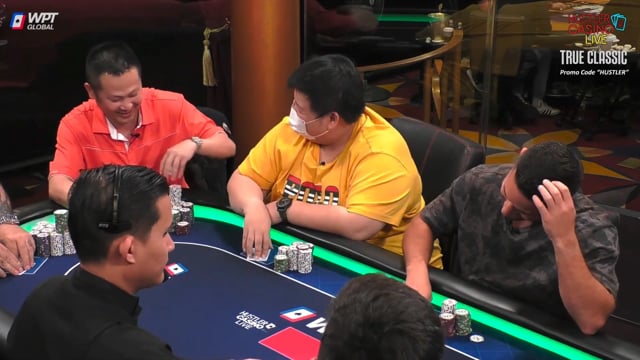 #583: Sexy Bluffs in a HCL game