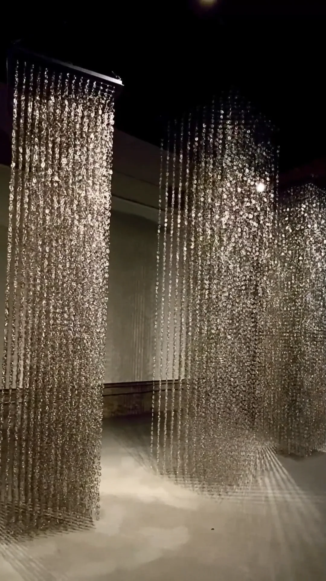 Shimmer - 3 Rotating Columns