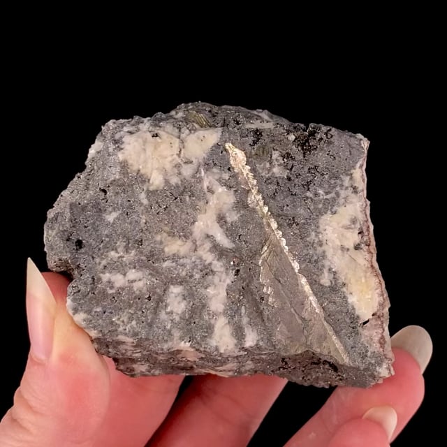 Native Bismuth (rare "Federwismut" crystals!)