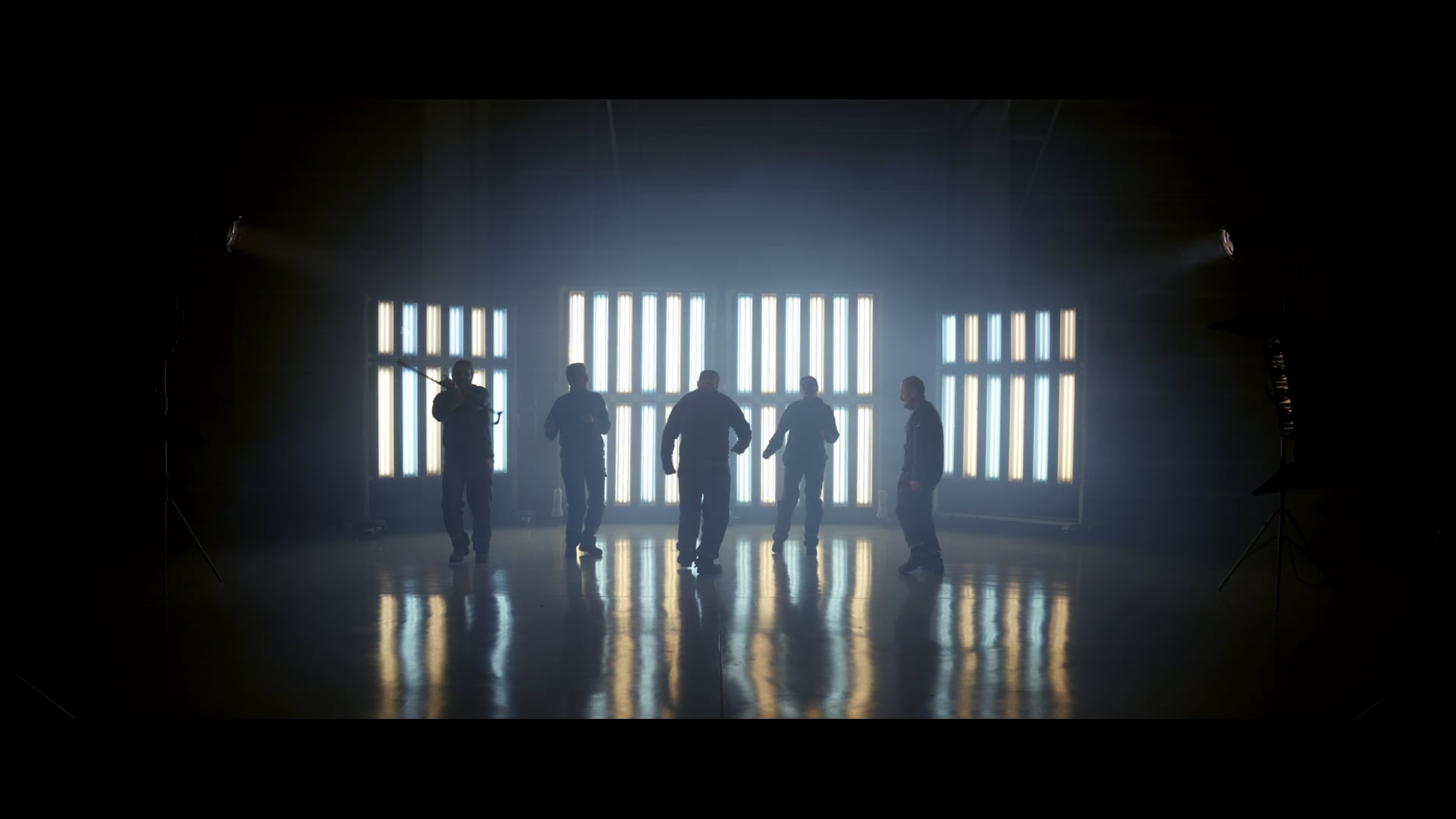 MAN - S4Bus Music Clip