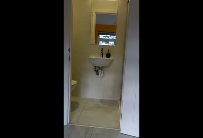 Double en-suite room to rent Main Photo