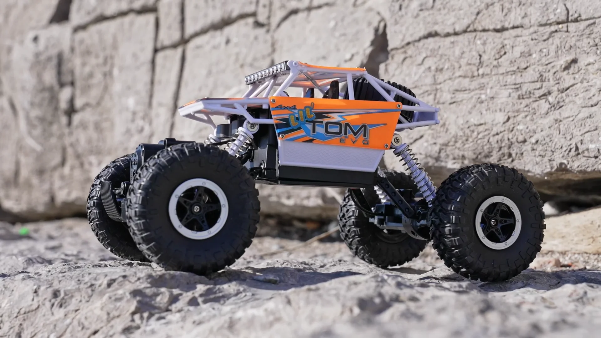 LIL TOM EVO — Welcome to LITEHAWK