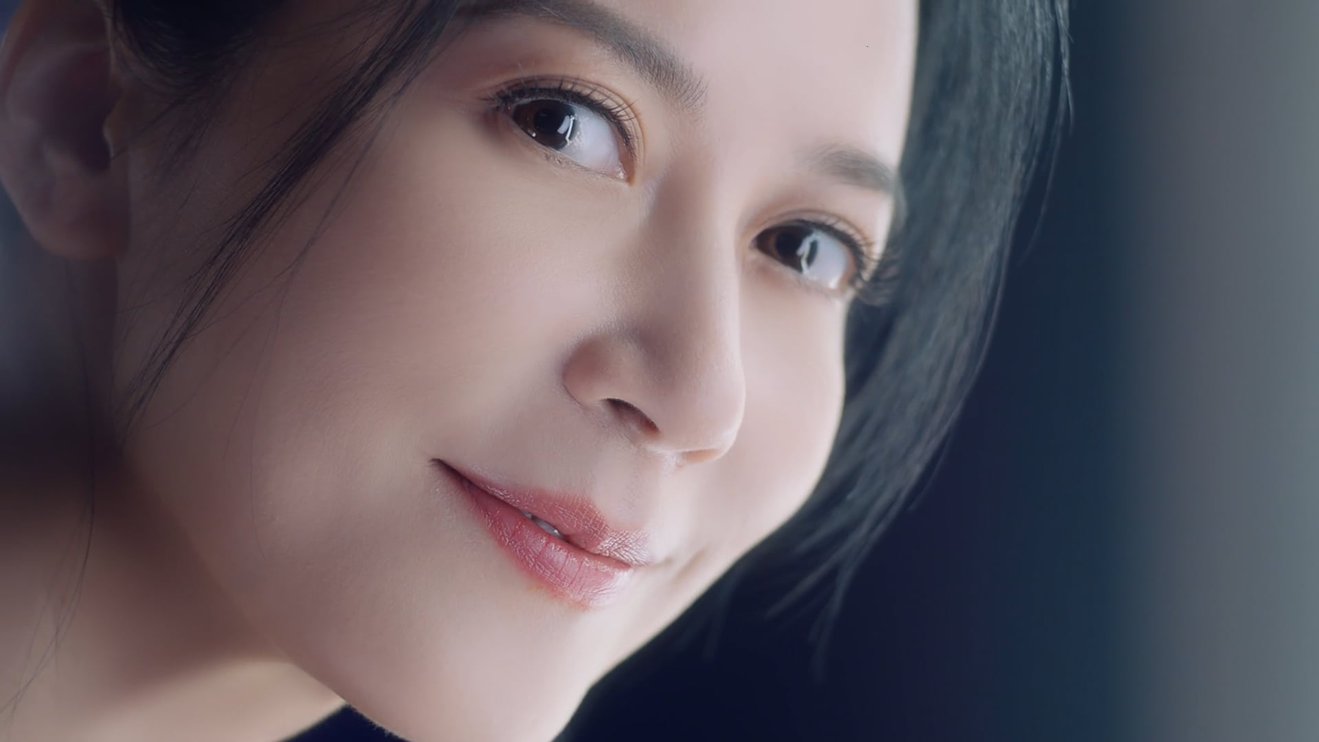 Giorgio Armani Luminous Silk Foundation x Fei Yu 无字幕