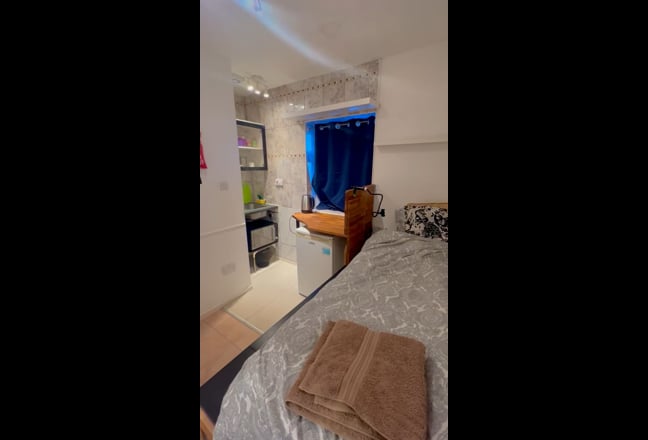 Video 1: Room (Yours)