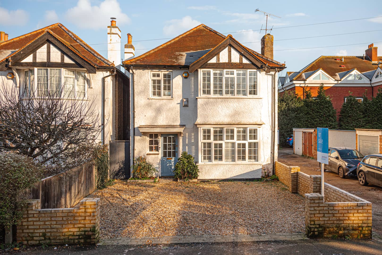 Arnison Road, East Molesey Newton Huxley on Vimeo