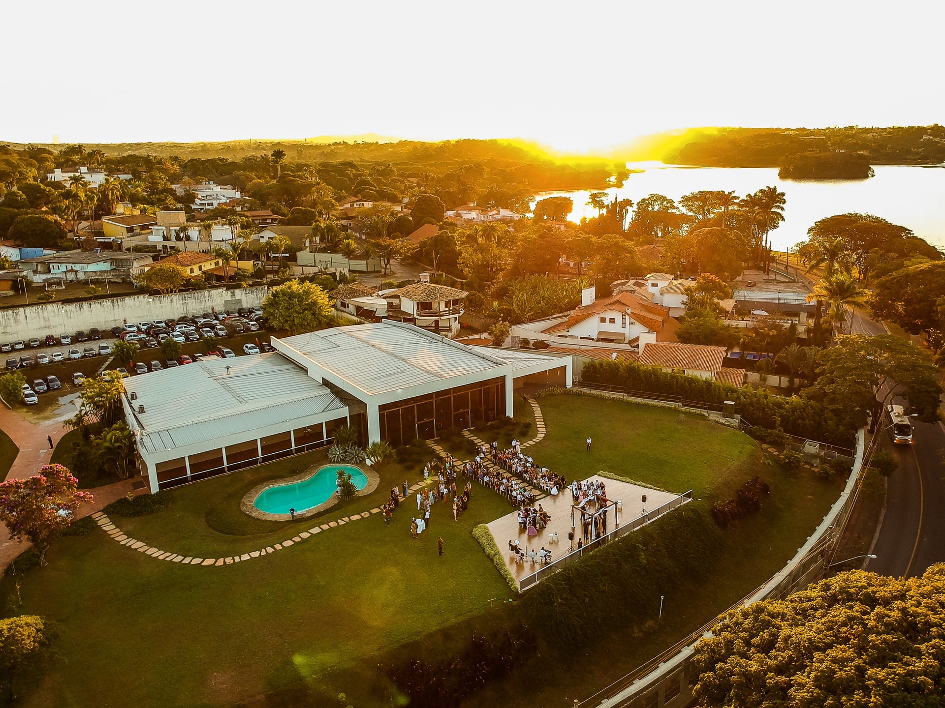 Ana e Jonatas - Casaram na Casa Pampulha