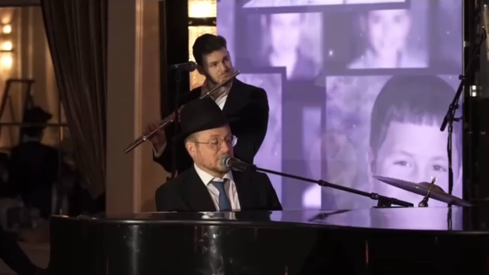 Yitz Henkin and Baruch Levine perform at Orchas Chaim Dinner Lakewood