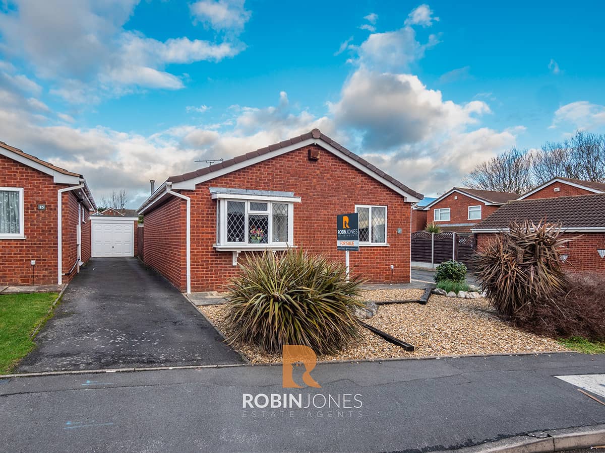 Video 17, Beckfoot Drive, Walsgrave, Coventry on Vimeo