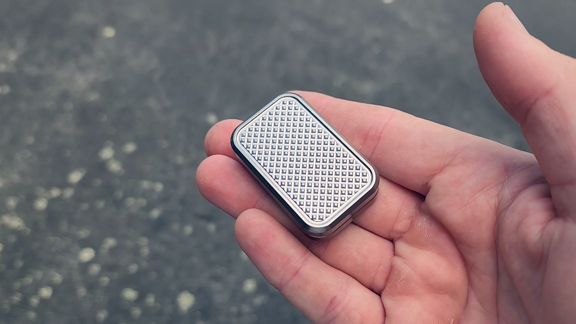 Retro™ - 3-Click Zirconium Slider with Zirconium Plates