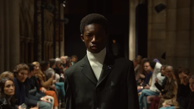 paul_smith_aw23_mens_full_show_16_9_no_logo (1080p).mp4