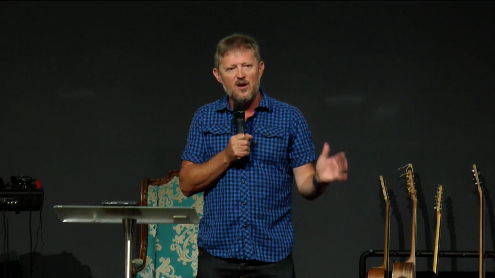 God dwells in our praises | Todd Weatherly | Sunday 22 January 2023