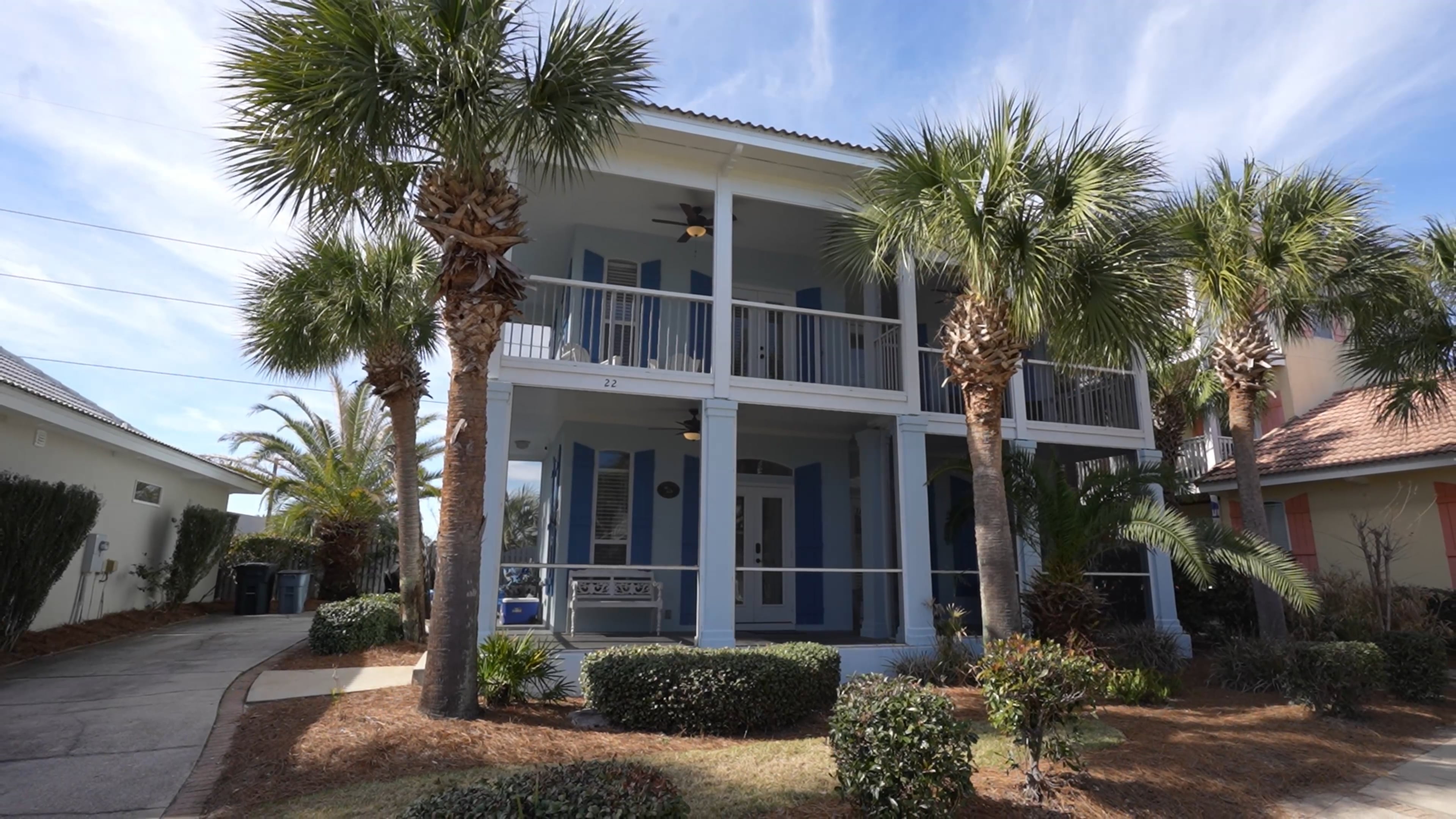 Destin Florida Vacation Rental Blue Bungalow located in Emerald Shores