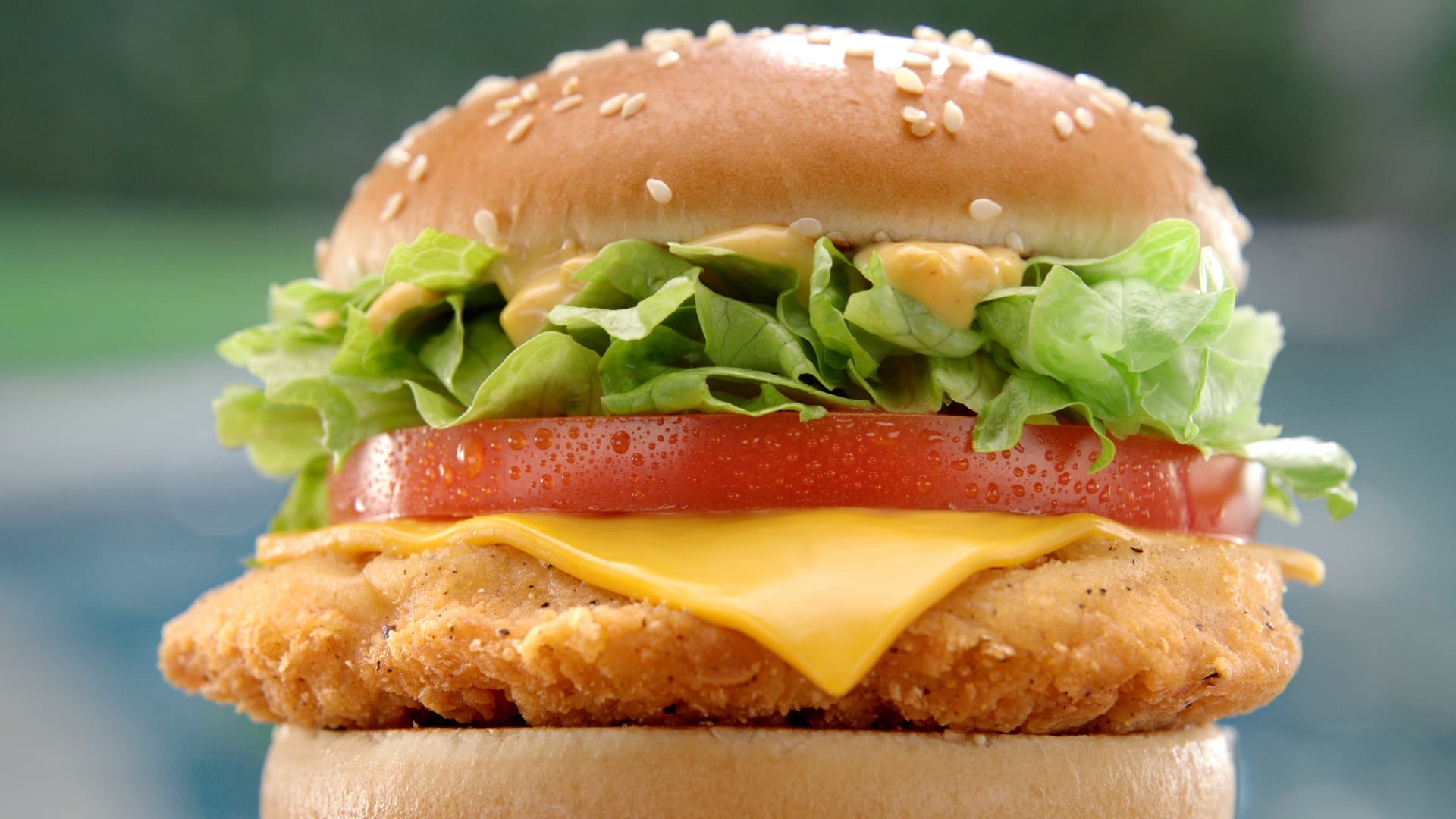 Maccas Crispy Chicken & Tangy Cajun Sauce on Vimeo