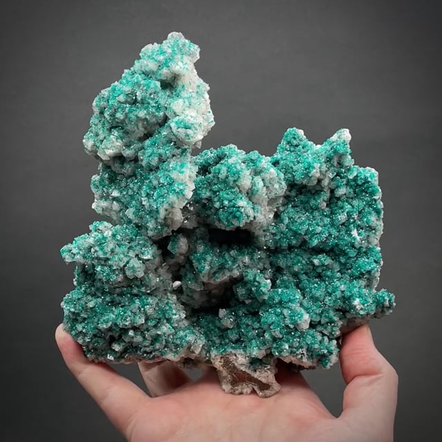 100 g de dioptase verte époustouflante, spécimens de minéraux du Congo