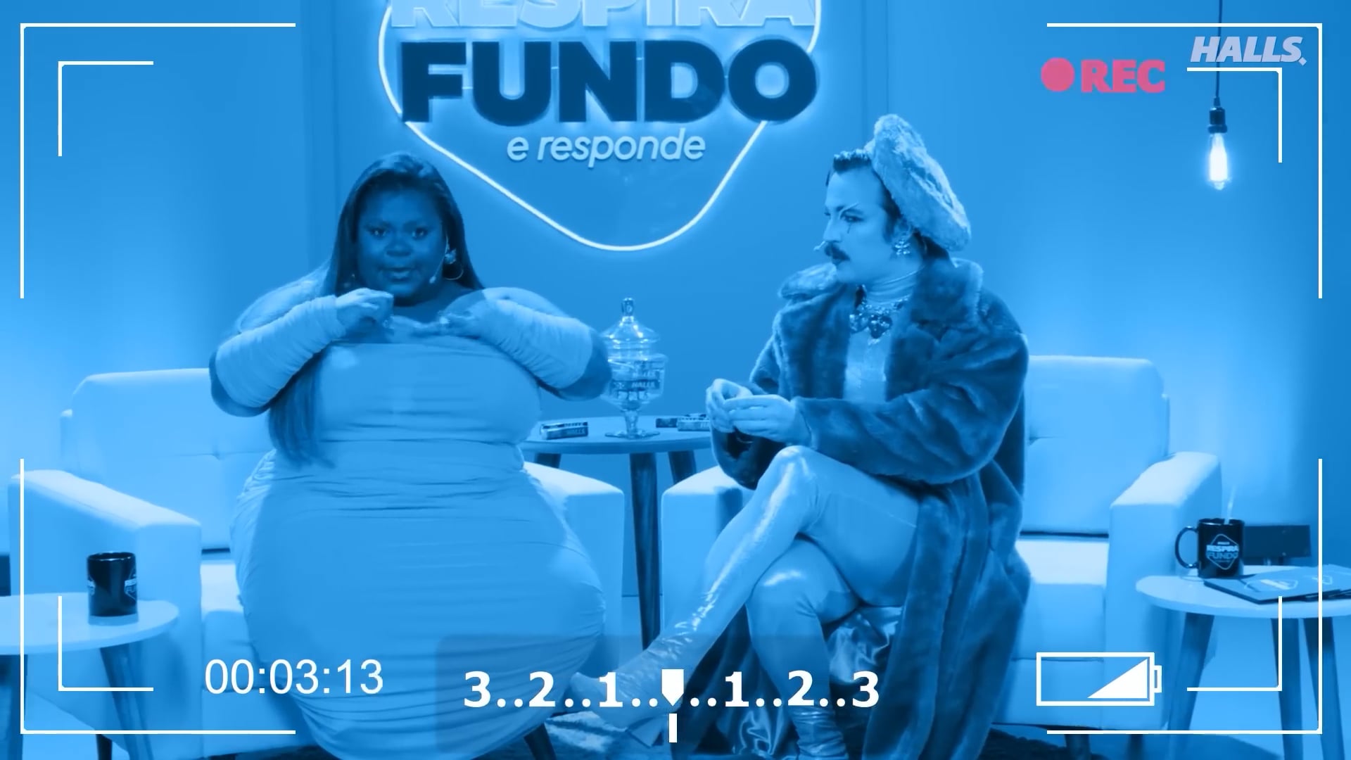 Halls Respira Fundo e Responde com Jojo Todynho