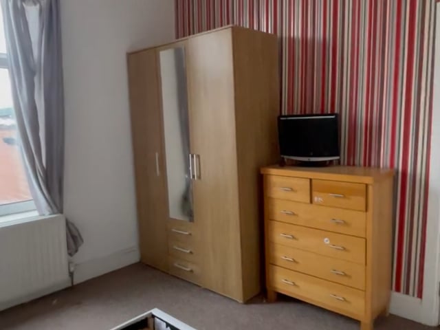 Large Double room available  Main Photo