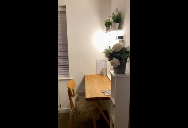 Single Furnished Room in family home Coldean BN1 9 Main Photo