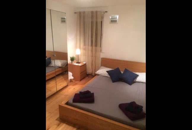Modern Double Room in Chiswick Park (zone 2) Main Photo
